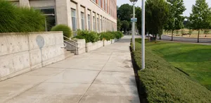 Commercial Maintenance — Earthworks Landscape Service